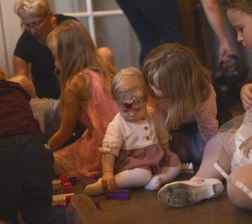 fotograf dzierżoniów, sesje plenerowe dzierżoniów, fotograf chrzciny dzierżoniów, fotograf chrzciny wrocław, sesje przedszkolne dolnośląskie, sesje przedszkolne wrocław, sesje szkolne dolnośląskie, sesje szkolne wrocław, sesje biznesowe dolnośląskie, sesje biznesowe wrocław, sesje rodzinne dzierżoniów, fotografia wnętrz dolnośląskie