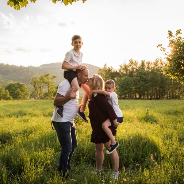 fotograf dzierżoniów, sesje plenerowe dzierżoniów, fotograf chrzciny dzierżoniów, fotograf chrzciny wrocław, sesje przedszkolne dolnośląskie, sesje przedszkolne wrocław, sesje szkolne dolnośląskie, sesje szkolne wrocław, sesje biznesowe dolnośląskie, sesje biznesowe wrocław, sesje rodzinne dzierżoniów, fotografia wnętrz dolnośląskie